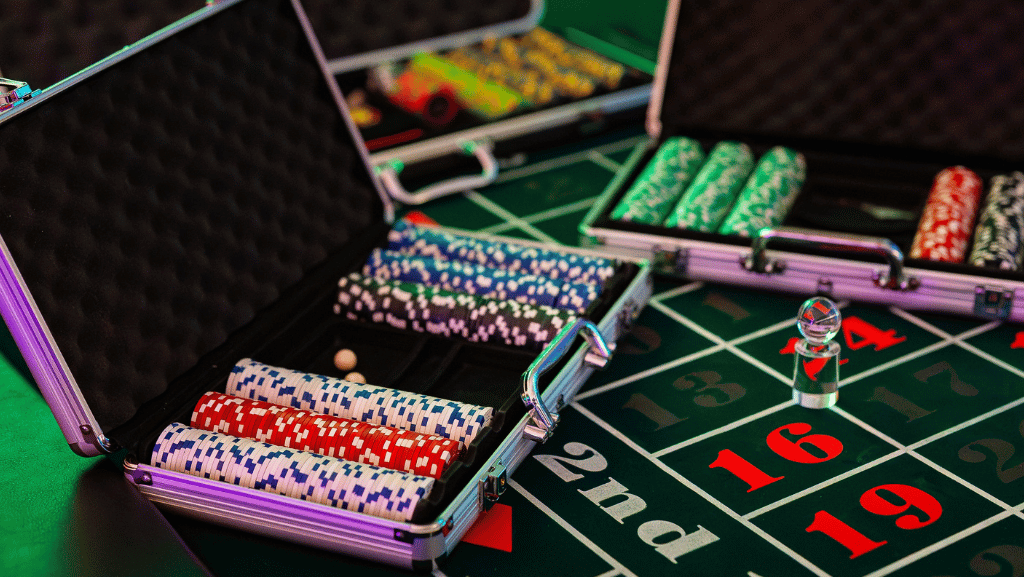 Why U.S. Online Casino Revenue Nears $900M — Trends Behind the Surge